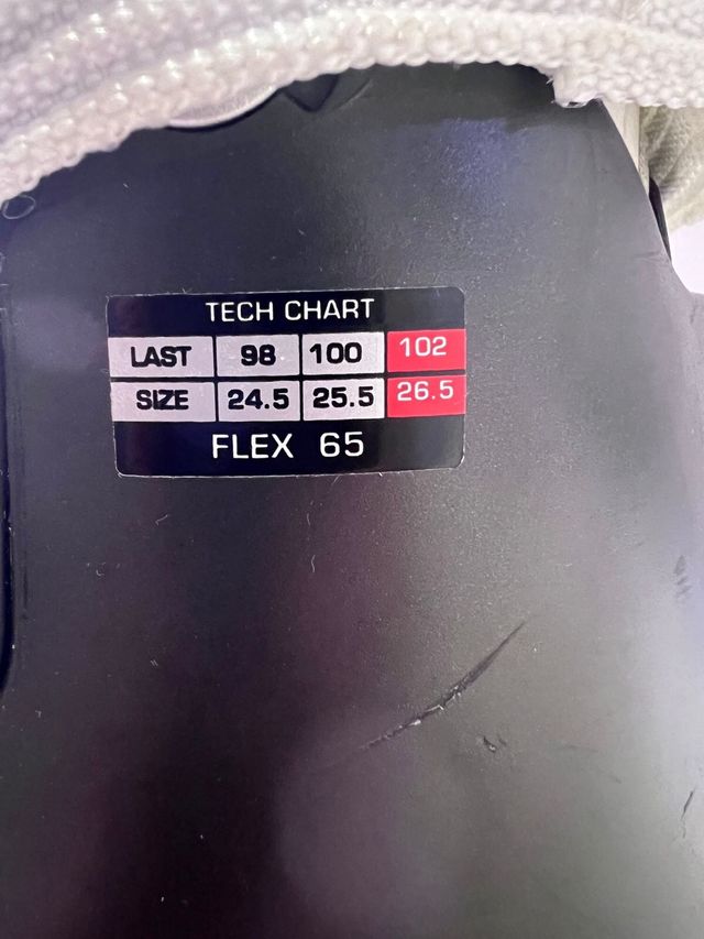 botas de esqui - negras y blancas