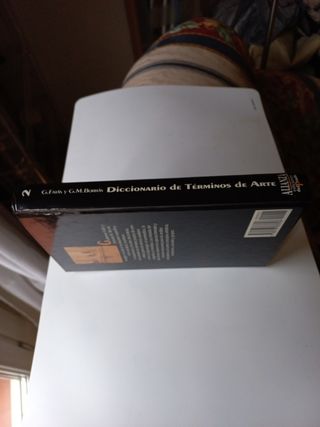 LIBRO DICCIONARIO DE TÉRMINOS DE ARTE