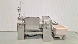 AMASADORA CON VACIO Y ELEVADOR CATO 300 L REF 1894