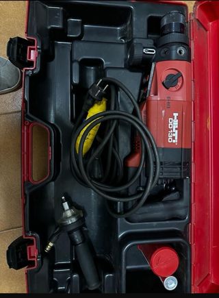 Taladro perforador HILTI DD 130
