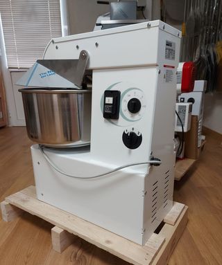 AMASADORA ESPIRAL. EVO 20  LITROS