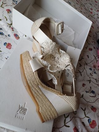Sandalias yolan cris 👰‍♀️ novia