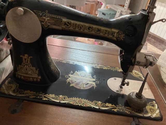 maquina de coser antigua