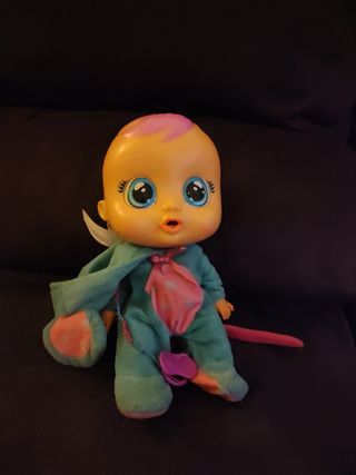 Bebé llorón muñeco