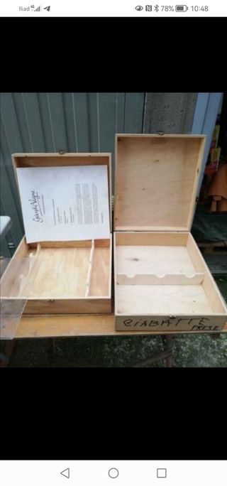 8 cassette in legno tenute bene a € 20