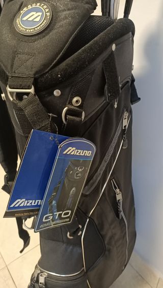 Bolsa + palos de Golf Mizuno.