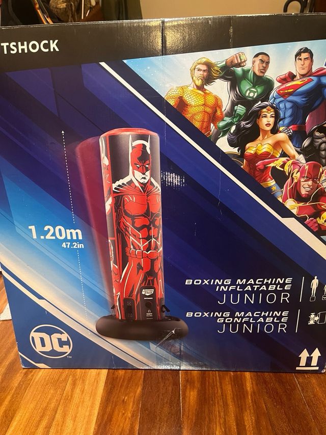 saco y guantes de boxeo