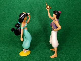 Figuras de Aladino y Jasmine (Bullyland, años 90).