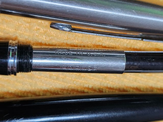 CONFEZIONE DI PENNE STILOGRAFICHE PARKER