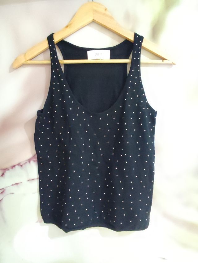 Top punto fino negr tirante ancho remaches/dorados