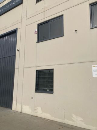 Pintura Puertas naves industriales anti - oxido