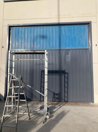 Pintura Puertas naves industriales anti - oxido