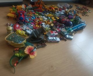 Juguetes, tractores, coches, varios 1€