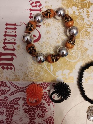 Pulseras y anillos Halloween