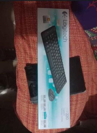 TECLADO LOGITECH K220