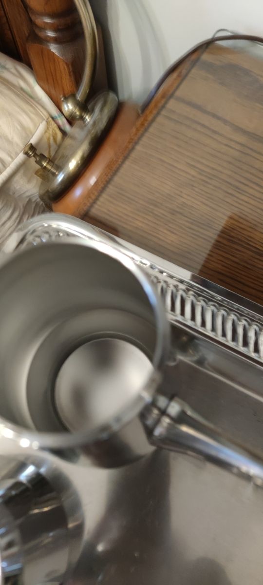 Juego de café de acero inoxidable.