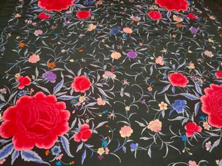 Mantón de Manila antiguo espectacular rosetones