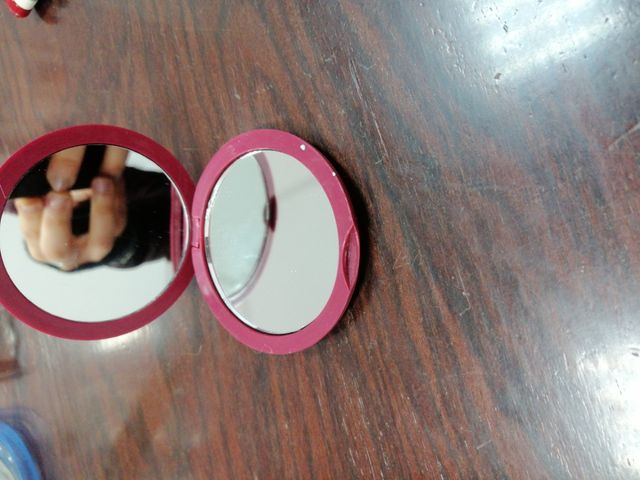 Specchietto. Maybelline New York. Nuovo 