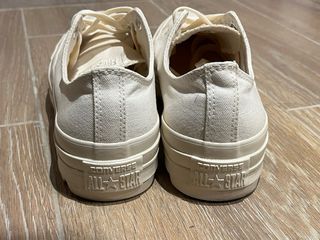 Converse plataforma talla 40