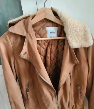 Cazadora de ante y cuello borreguillo de Mango