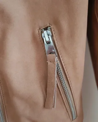 Cazadora de ante y cuello borreguillo de Mango