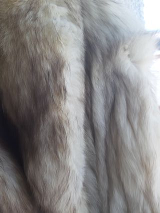 Abrigo de pieles de zorro azul