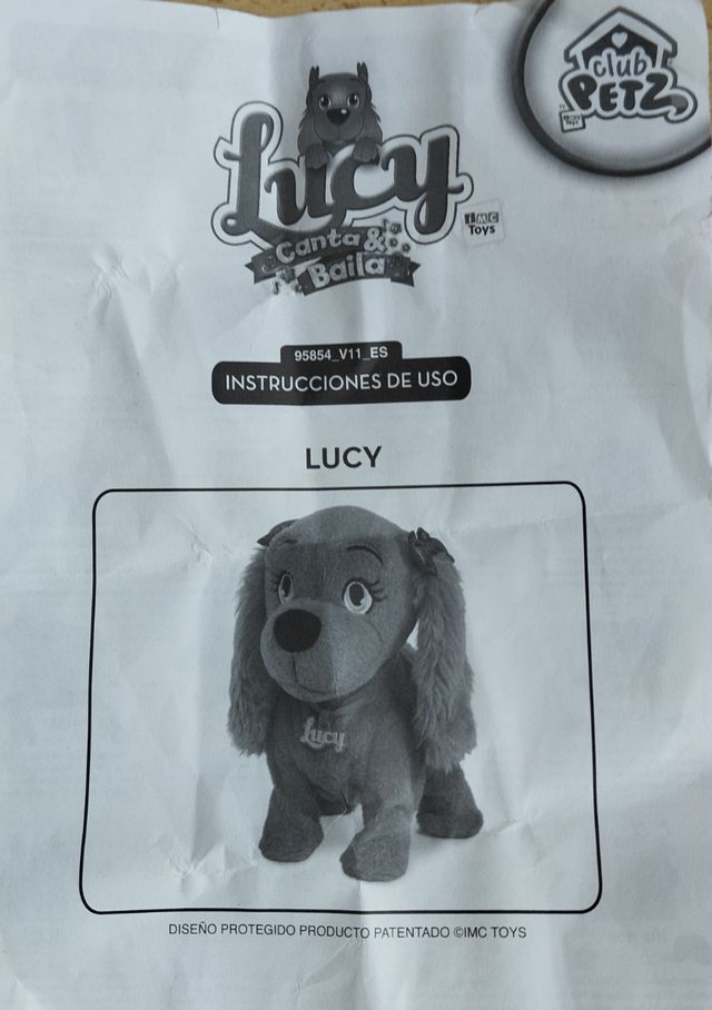 Perrita Lucy interactiva. A partir de 2 años