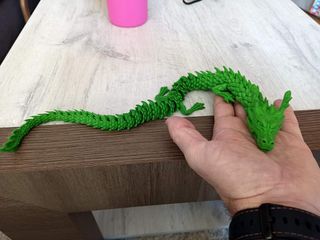 Dragón articulado. Impresionante figura