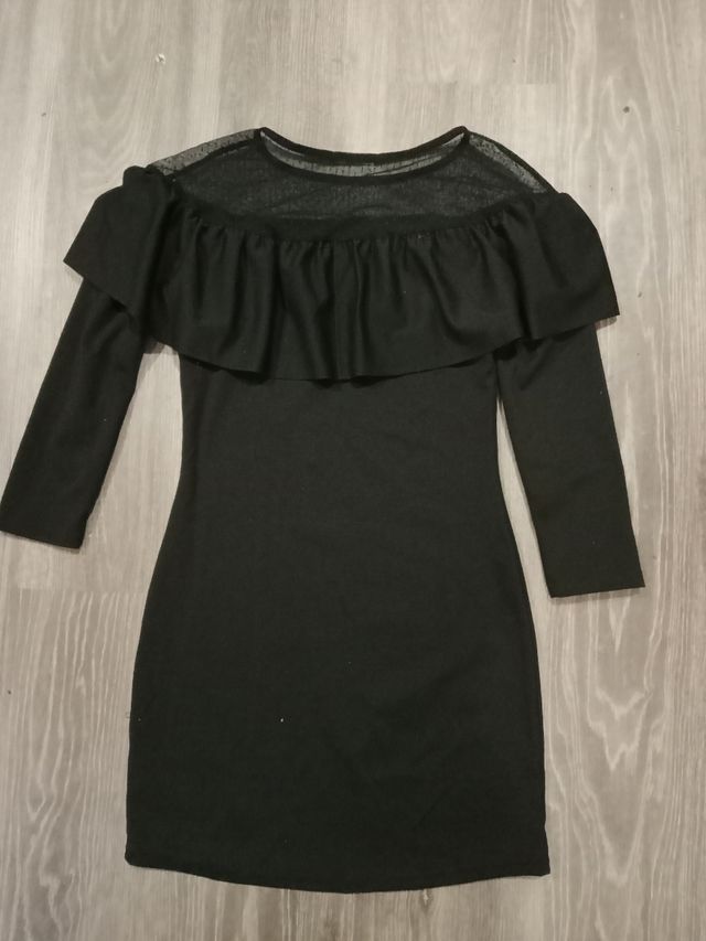 Vestido negro lefties