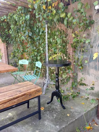 Mesa de bar de metal