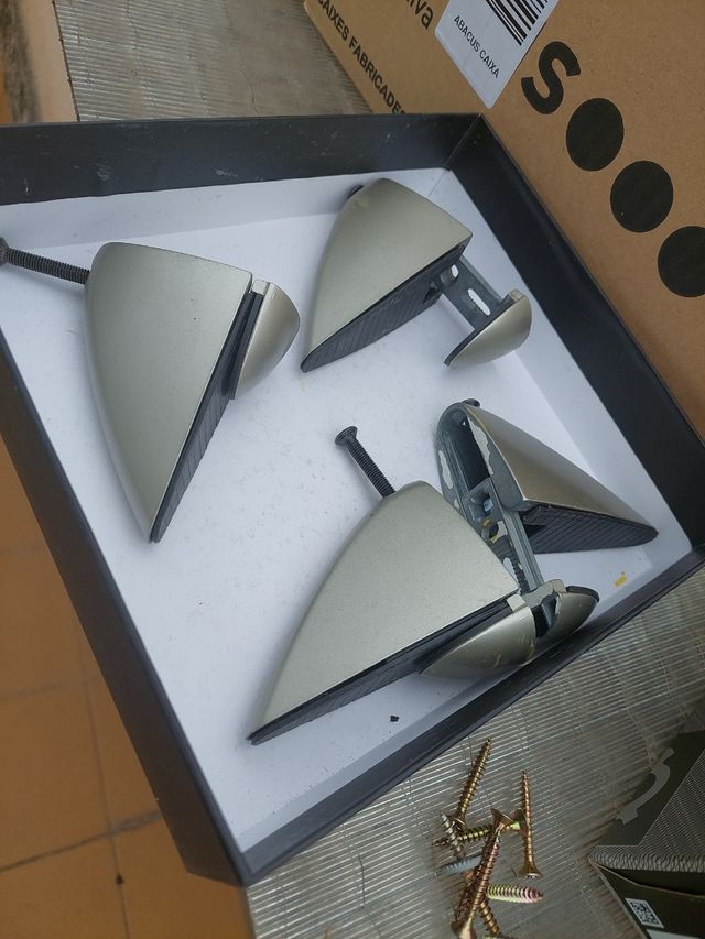 Soportes baldas, estanterías embellecedo