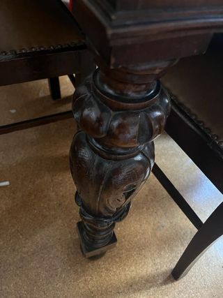 Mesa antigua de castaño. Años 50