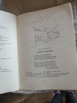 Libro francés antiguo año 1957