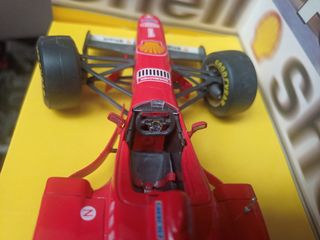 Maqueta FERRARI F310 1996 MAISTO