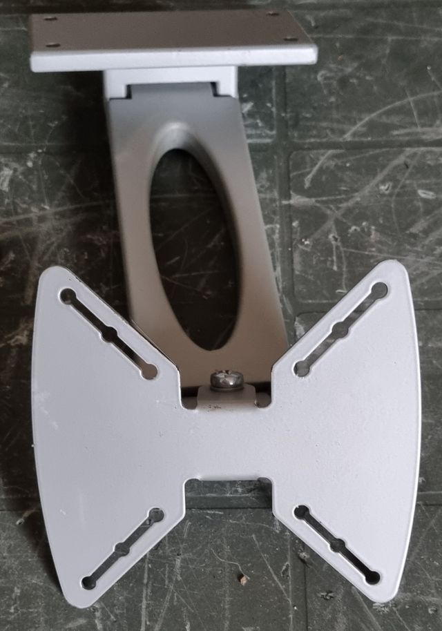 STAFFA PORTA TV MONITOR SUPPORTO PARETE BRACCIO TV