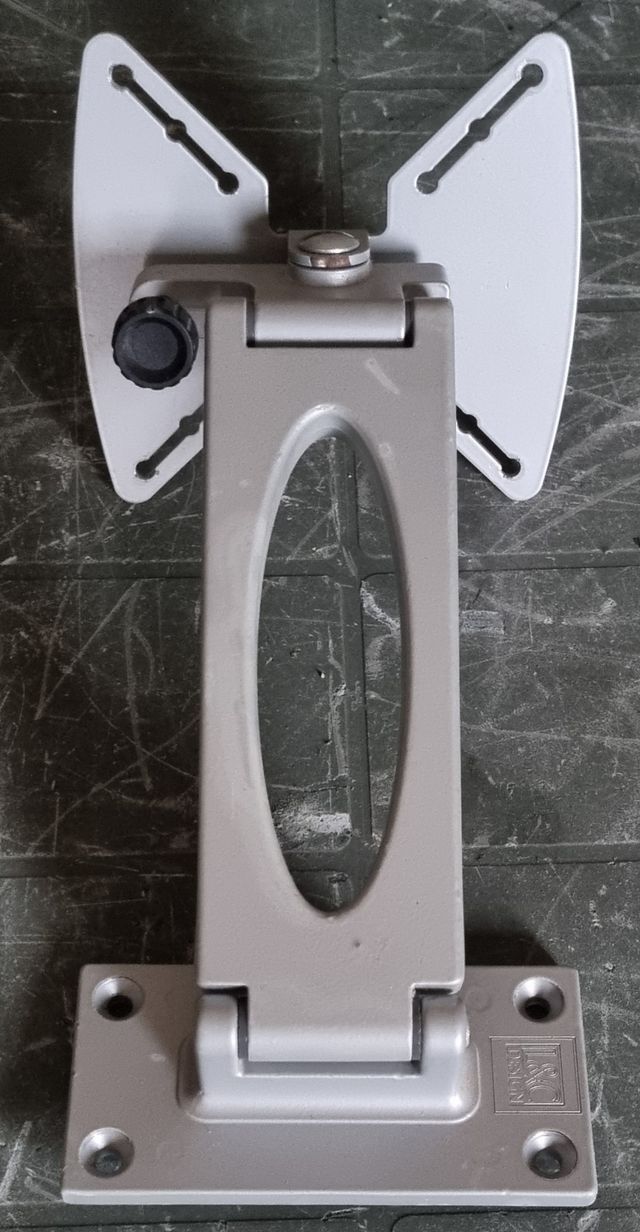 STAFFA PORTA TV MONITOR SUPPORTO PARETE BRACCIO TV