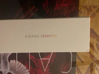 Movil Huawei Nova 9 (negociable)