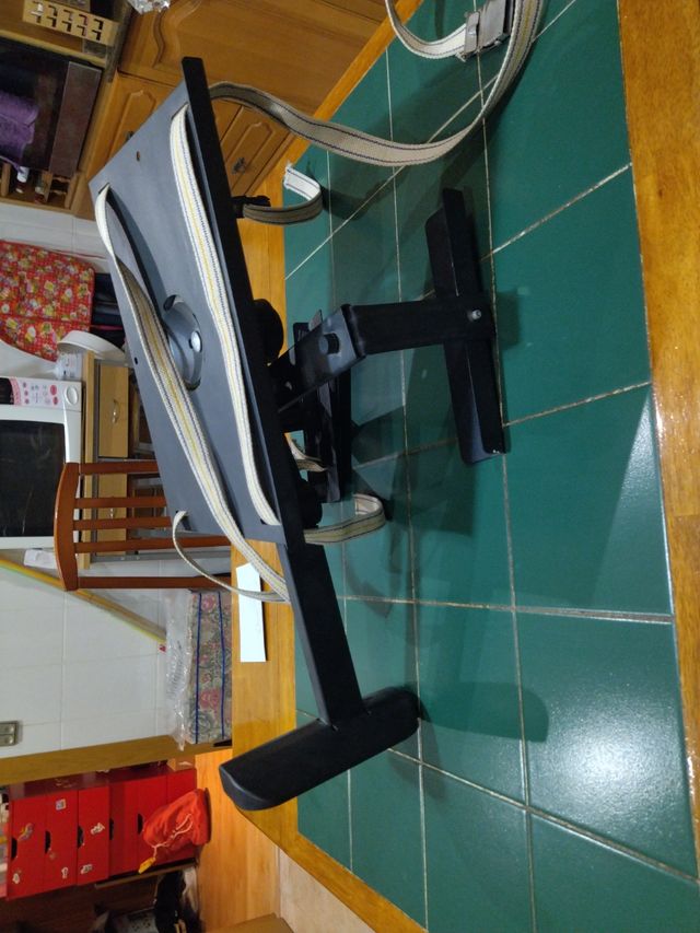 Soporte de TV antiguo