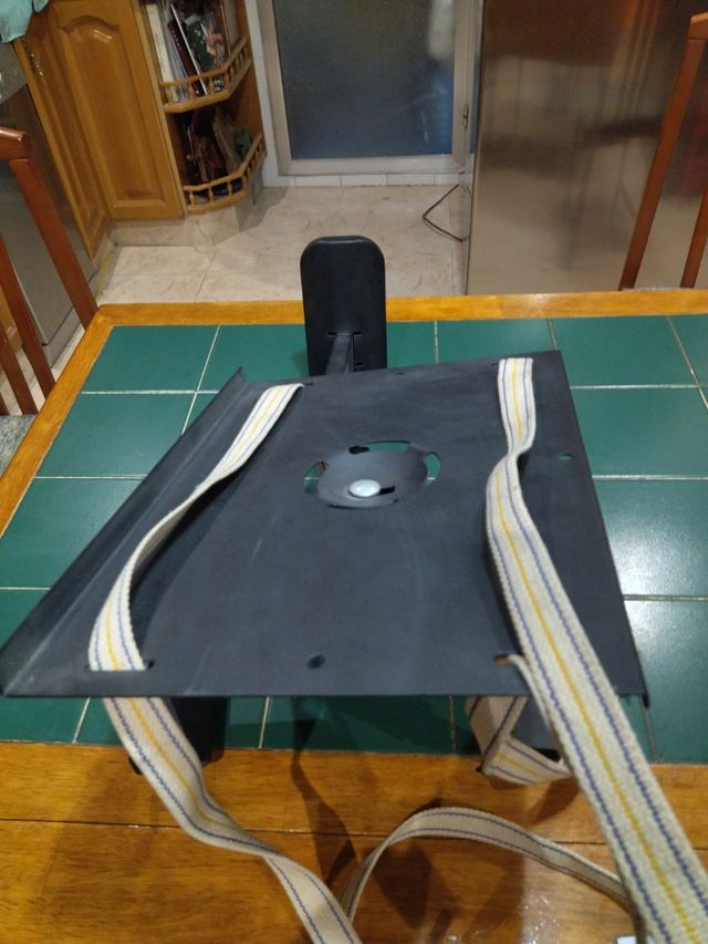 Soporte de TV antiguo