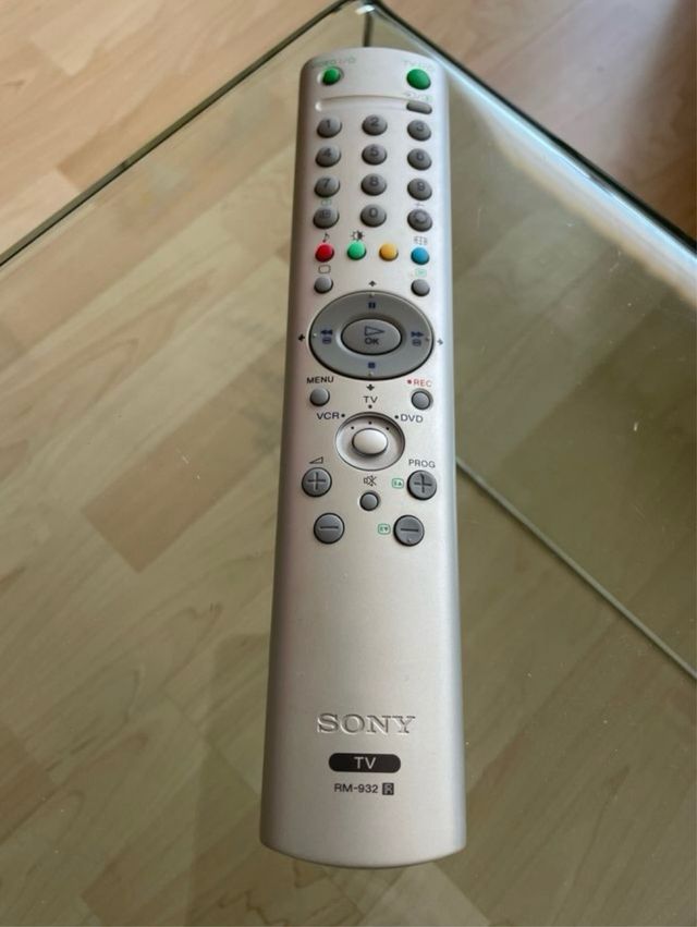 Mando Sony RM-932 R