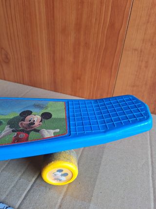 Skateboard Mickey mouse niños. 