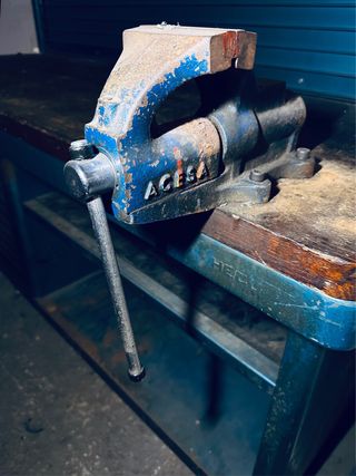 Mesa de trabajo y armario herramientas HECO 118