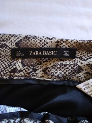 Falda plisada "Zara"