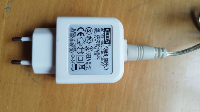 Lampara LED Ikea articulable