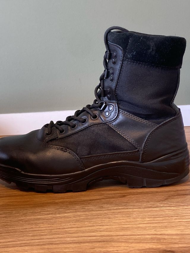 BOTAS MILITARES TALLA 43