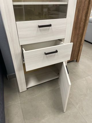 Vitrina Armario Sena 2 Puertas y 1 Cajon