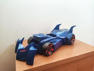 Coche de Batman tamaño mediano