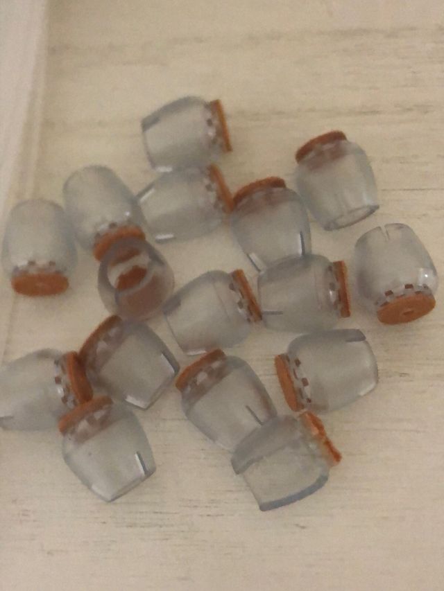 sedie o tavoli per la protezione delle gambe