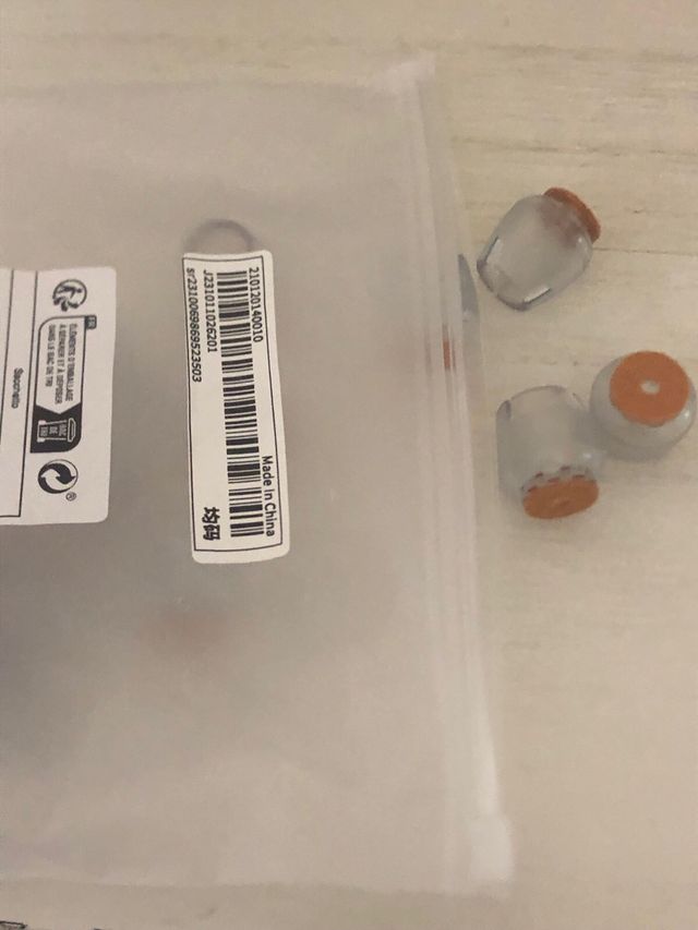 sedie o tavoli per la protezione delle gambe