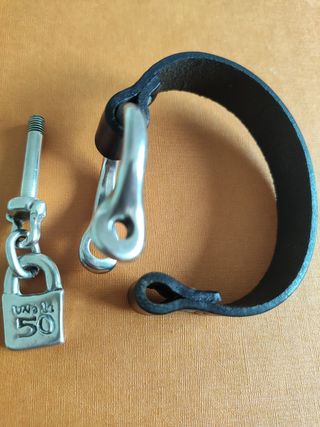 Pulsera de cuero de Uno de 50